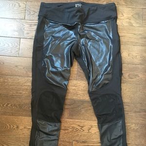 Splits59 mesh leather shiny leggings Sz L